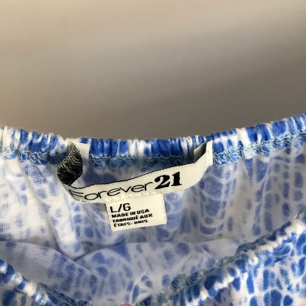 Top - Picture 2 of 2